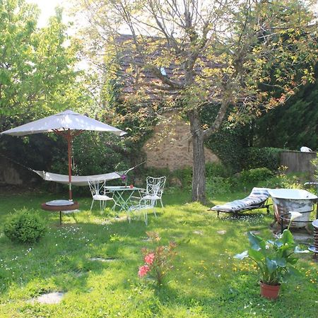 L'Escale Du Banquet Bed & Breakfast Mhere Exterior photo