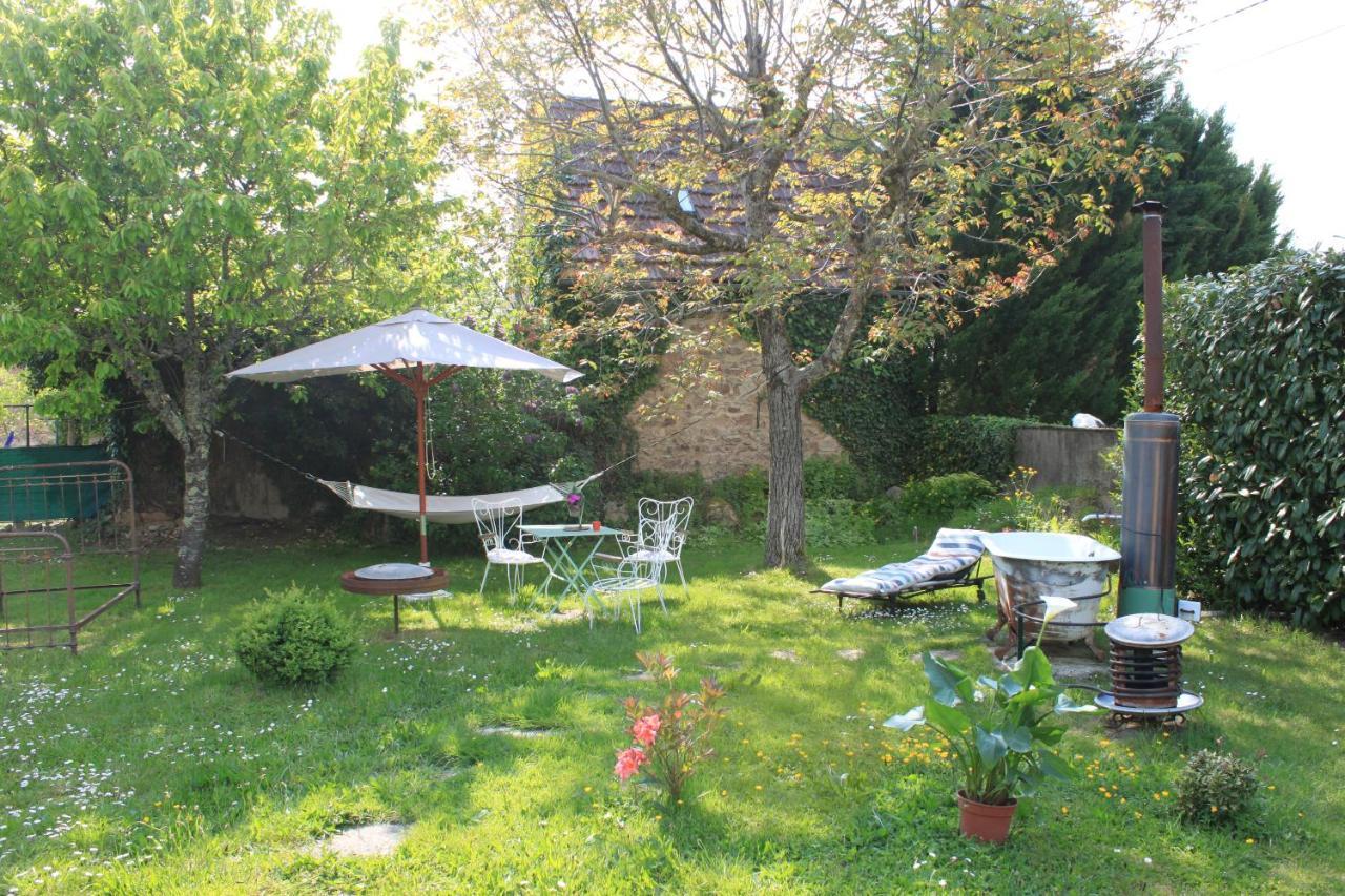 L'Escale Du Banquet Bed & Breakfast Mhere Exterior photo